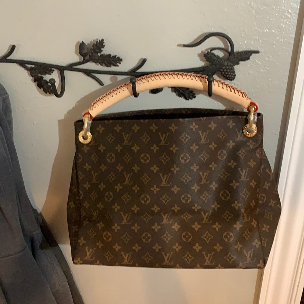 Louis Vuitton Bag